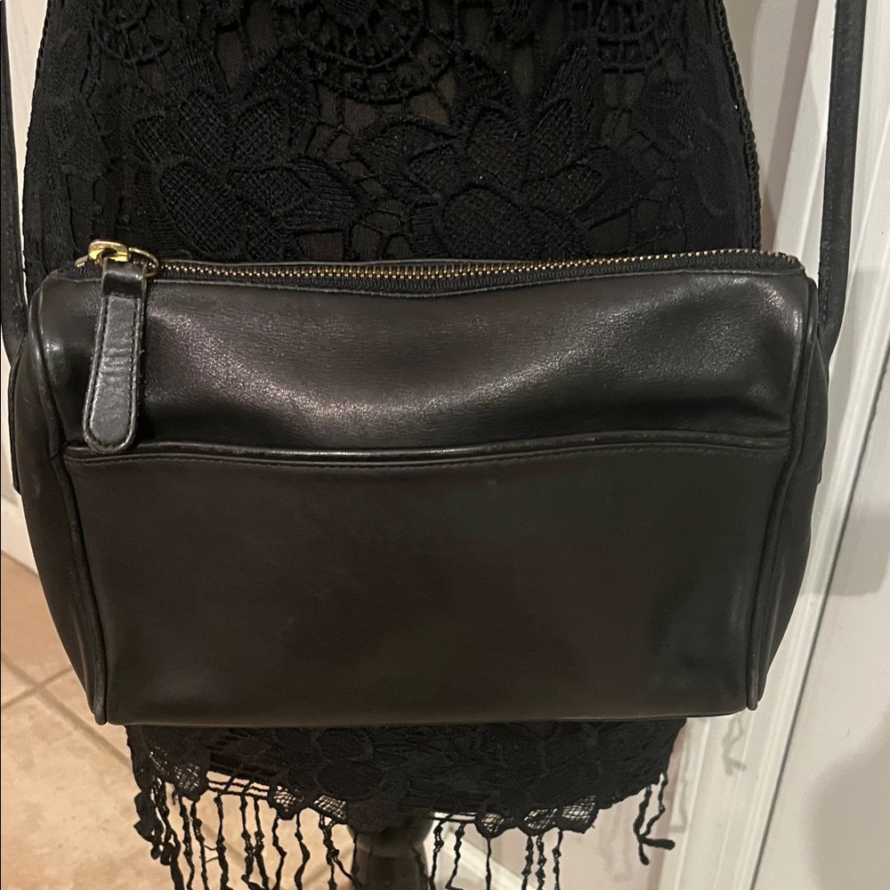 Vintage Coach Black Leather Crossbody Bag